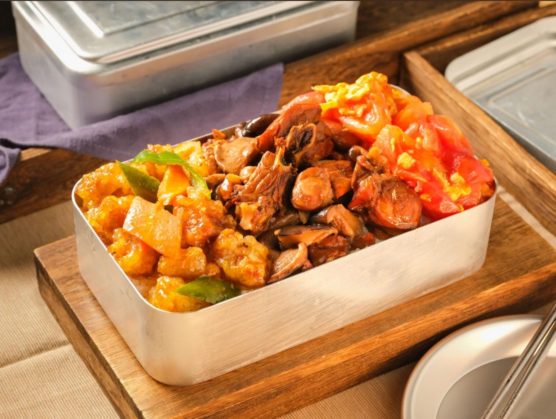 溜肉段+小鸡炖蘑菇+鸡蛋炒柿子.png